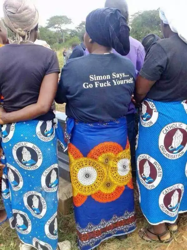 Hilarious Photo See What This Woman Was Spotted Wearing For A Burial At A Local Cemetery